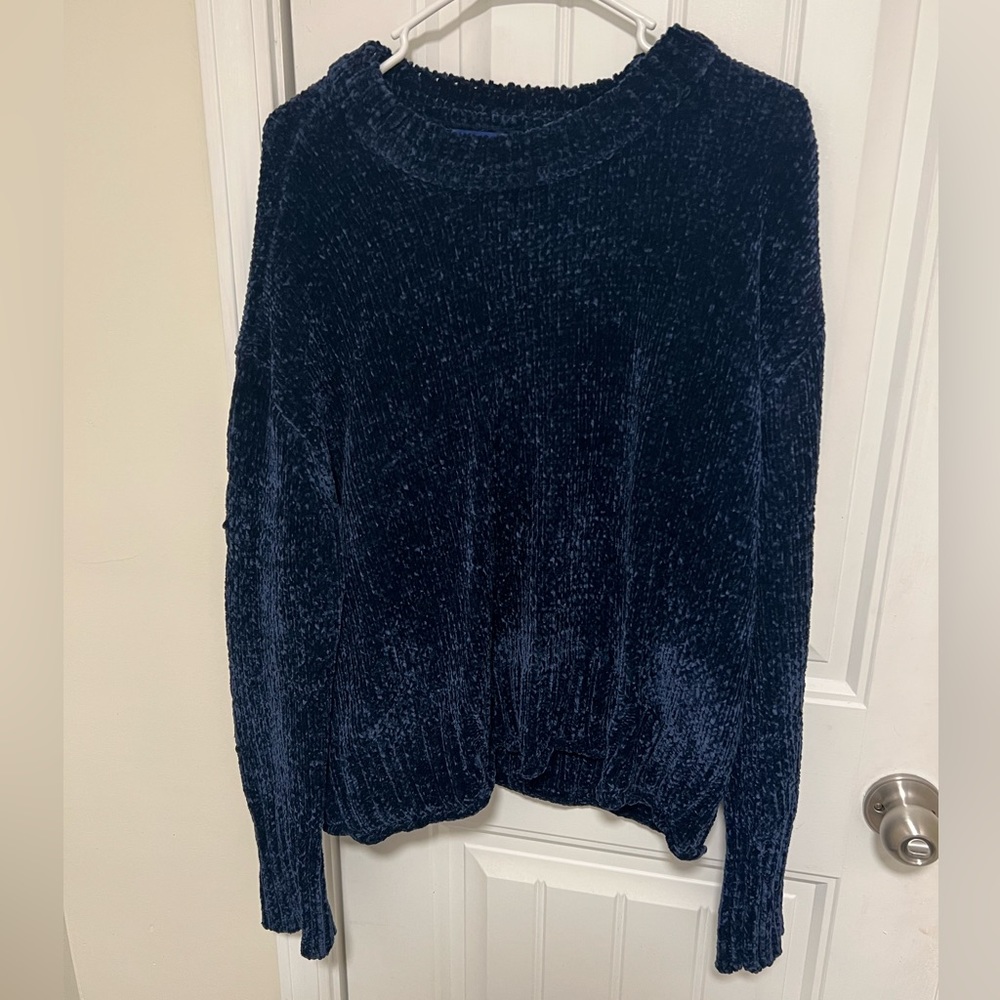 Aeropostale navy blue sweater. Size XL